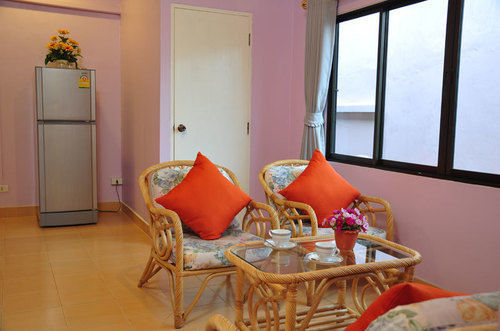 Tj Guesthouse Pattaya Luaran gambar